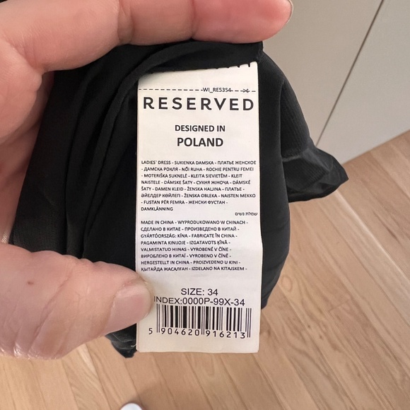 Reserved Pleated Patterned Dress - Picture 8 of 9